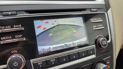 More photos of 2016 Nissan Altima 2.5 SL at Auto Boutique Ohio, OH