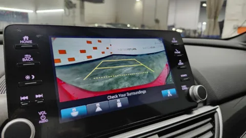 More photos of 2021 Honda Accord Sedan Sport at Auto Boutique Ohio, OH