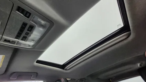 Photos of 2019 Toyota Highlander SE for sale in Columbus, OH at Auto Boutique Ohio