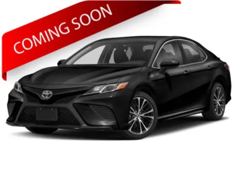 Red 2019 Toyota Camry SE for sale in Columbus, OH