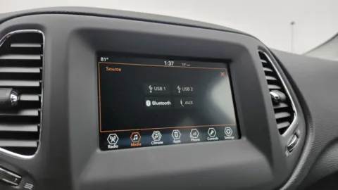 More photos of 2018 Jeep Compass Latitude at Auto Boutique Ohio, OH