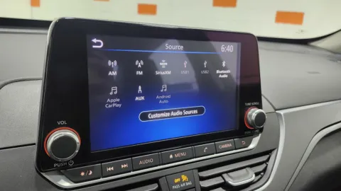 More photos of 2023 Nissan Altima 2.5 SR at Auto Boutique Ohio, OH