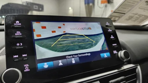 More photos of 2021 Honda Accord Sedan Sport at Auto Boutique Ohio, OH