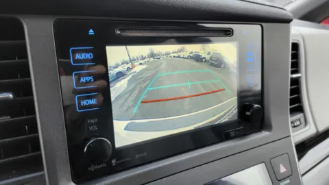 More photos of 2017 Toyota Sienna XLE at Auto Boutique Ohio, OH