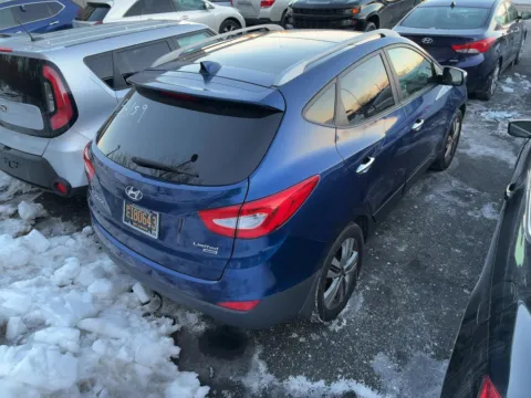 More photos of 2015 Hyundai Tucson Limited at Auto Boutique Ohio, OH