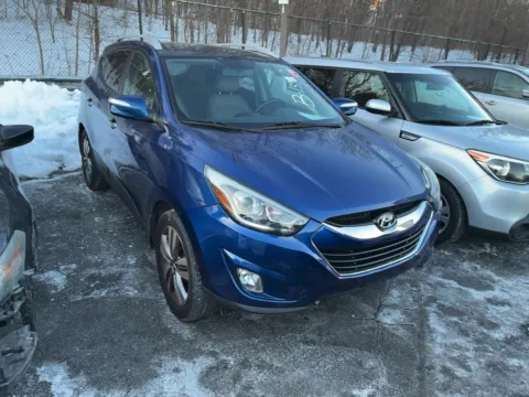 Another view of 2015 Hyundai Tucson Limited for sale in Columbus, OH at Auto Boutique Ohio