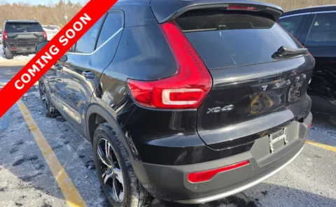 More photos of 2024 Volvo XC40 Core Bright Theme at Auto Boutique Ohio, OH