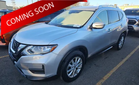 Silver 2019 Nissan Rogue SV for sale in Columbus, OH