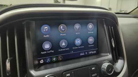 More photos of 2022 GMC Canyon 2WD Elevation at Auto Boutique Ohio, OH