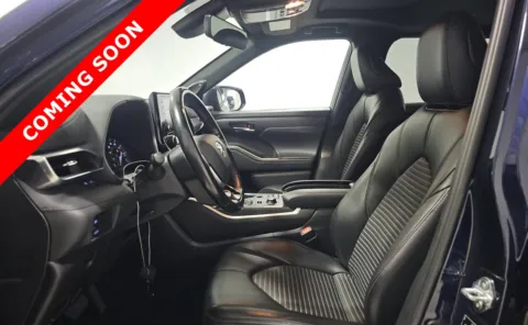 More photos of 2021 Toyota Highlander XSE at Auto Boutique Ohio, OH