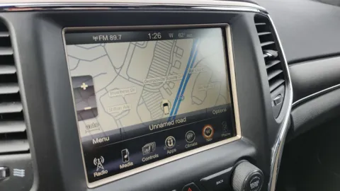 More photos of 2016 Jeep Grand Cherokee Limited at Auto Boutique Ohio, OH