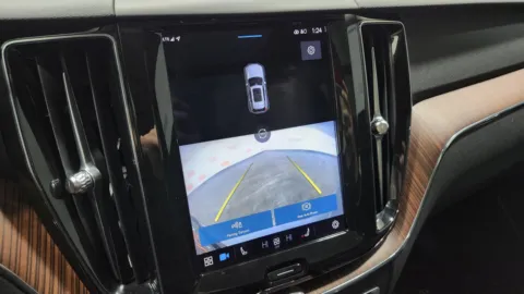 More photos of 2023 Volvo XC60 Plus Dark Theme at Auto Boutique Ohio, OH