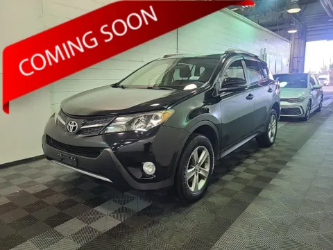 Red 2015 Toyota RAV4 XLE for sale in Columbus, OH