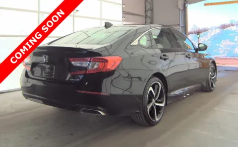 More photos of 2022 Honda Accord Sedan Sport at Auto Boutique Ohio, OH