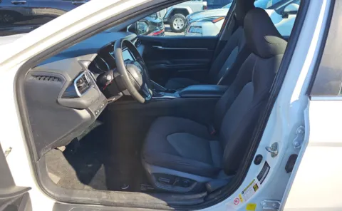 More photos of 2018 Toyota Camry LE at Auto Boutique Ohio, OH