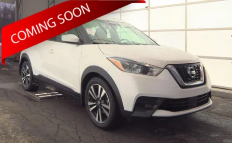 White 2020 Nissan Kicks SV for sale in Columbus, OH