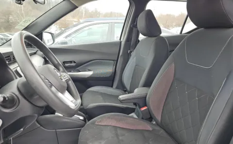 More photos of 2020 Nissan Kicks SV at Auto Boutique Ohio, OH