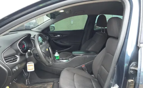 More photos of 2019 Chevrolet Malibu LS at Auto Boutique Ohio, OH