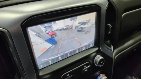 More photos of 2019 GMC Sierra 1500 SLT at Auto Boutique Ohio, OH