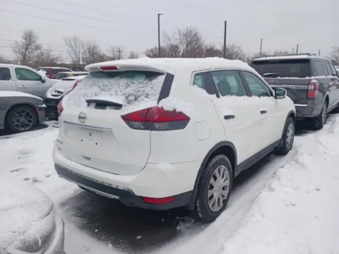 More photos of 2019 Nissan Rogue S at Auto Boutique Ohio, OH
