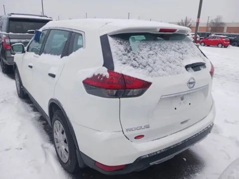 More photos of 2019 Nissan Rogue S at Auto Boutique Ohio, OH