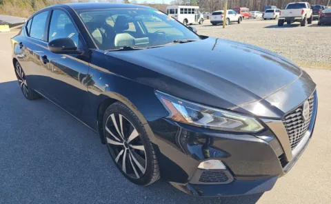 Another view of 2019 Nissan Altima 2.5 SR for sale in Columbus, OH at Auto Boutique Ohio