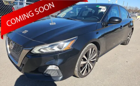 Black 2019 Nissan Altima 2.5 SR for sale in Columbus, OH