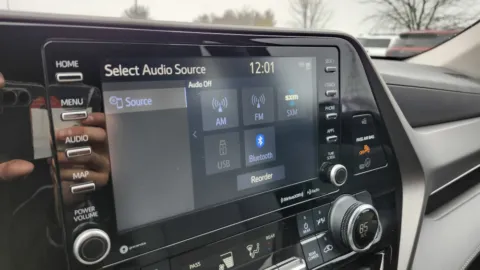 More photos of 2022 Toyota Highlander Hybrid LE at Auto Boutique Ohio, OH