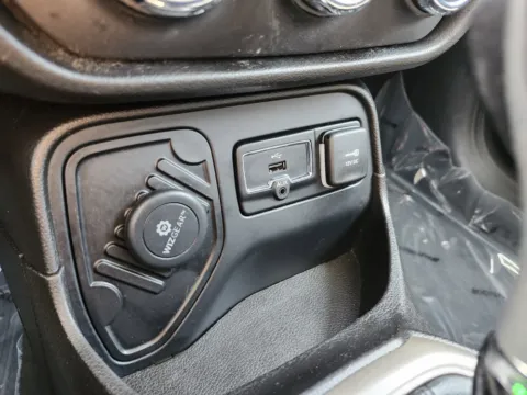 Photos of 2017 Jeep Renegade Sport for sale in Columbus, OH at Auto Boutique Ohio