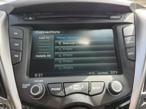 More photos of 2013 Hyundai Veloster w/Black Int at Auto Boutique Ohio, OH