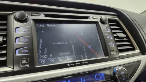 More photos of 2018 Toyota Highlander Limited Platinum at Auto Boutique Ohio, OH