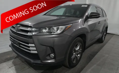 Gray 2018 Toyota Highlander Limited Platinum for sale in Columbus, OH