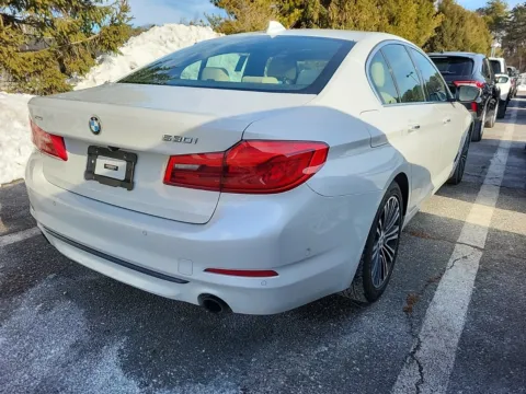 More photos of 2017 BMW 5 Series 530i xDrive at Auto Boutique Ohio, OH