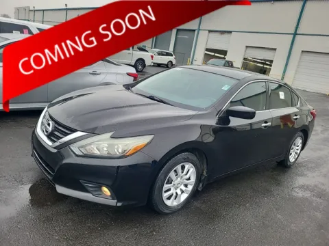 Black 2017 Nissan Altima 2.5 SR for sale in Columbus, OH