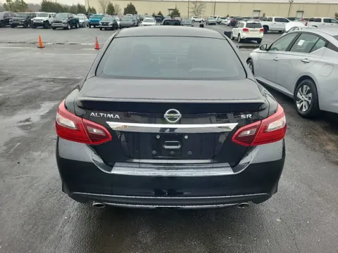 More photos of 2017 Nissan Altima 2.5 SR at Auto Boutique Ohio, OH