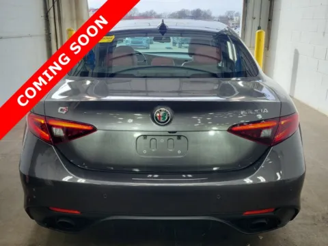 More photos of 2022 Alfa Romeo Giulia Veloce at Auto Boutique Ohio, OH