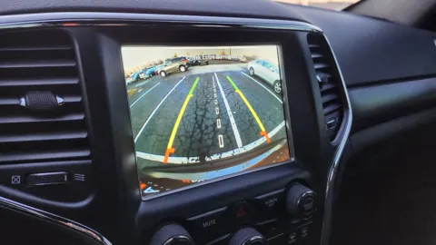 More photos of 2018 Jeep Grand Cherokee Altitude at Auto Boutique Ohio, OH