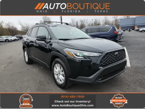 Black 2023 Toyota Corolla Cross LE for sale in Columbus, OH