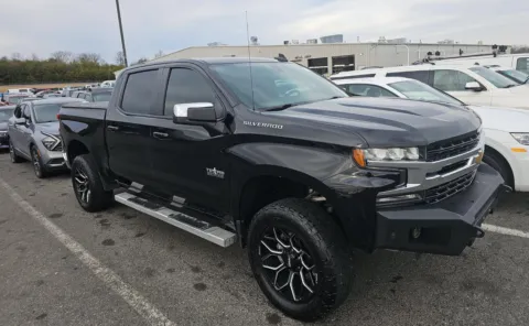 Another view of 2019 Chevrolet Silverado 1500 LT for sale in Columbus, OH at Auto Boutique Ohio