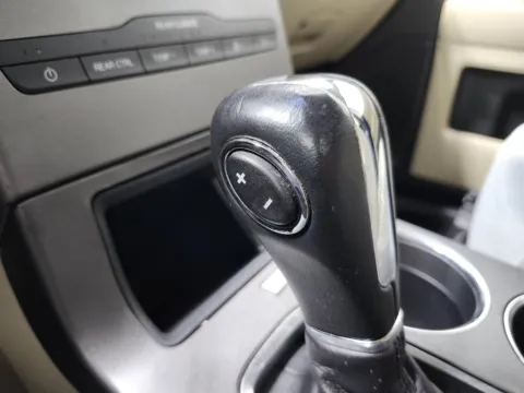 More photos of 2019 Ford Flex SE at Auto Boutique Ohio, OH