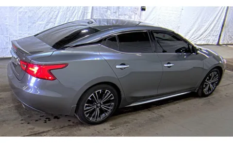 More photos of 2018 Nissan Maxima SV at Auto Boutique Ohio, OH
