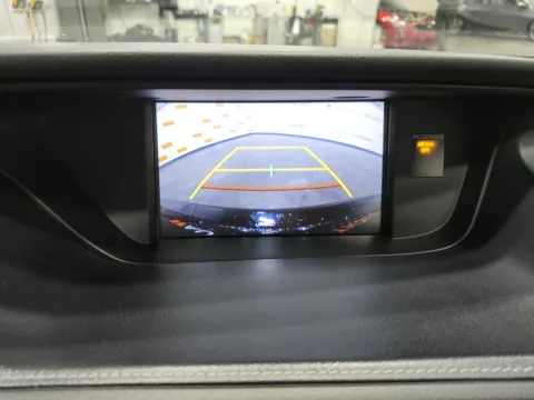 More photos of 2016 Lexus ES 350 at Auto Boutique Ohio, OH