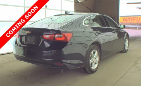 More photos of 2023 Chevrolet Malibu LT at Auto Boutique Ohio, OH