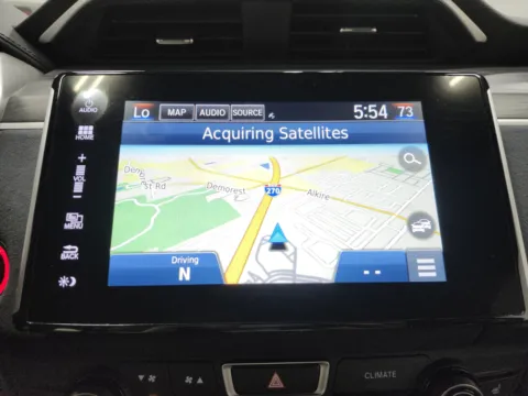 More photos of 2020 Honda Clarity Plug-In Hybrid Touring at Auto Boutique Ohio, OH