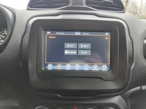 More photos of 2018 Jeep Renegade Latitude at Auto Boutique Ohio, OH