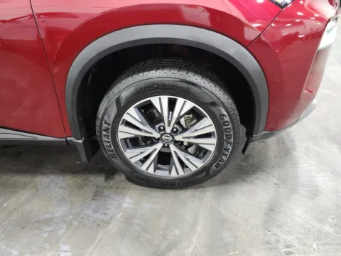 More photos of 2021 Nissan Rogue SV at Auto Boutique Ohio, OH