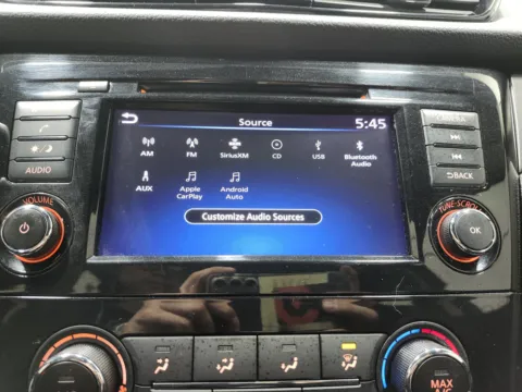 More photos of 2021 Nissan Rogue Sport S at Auto Boutique Ohio, OH