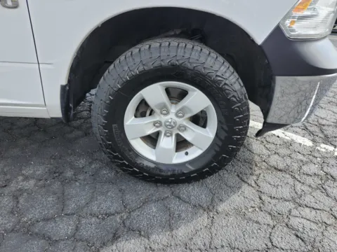 More photos of 2016 Ram 1500 Tradesman at Auto Boutique Ohio, OH