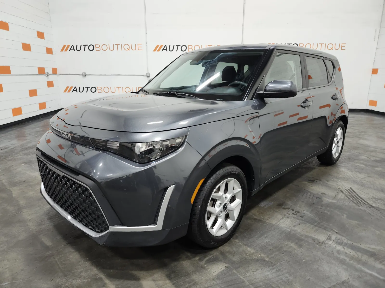 2023 Kia Soul LX - Photo 12