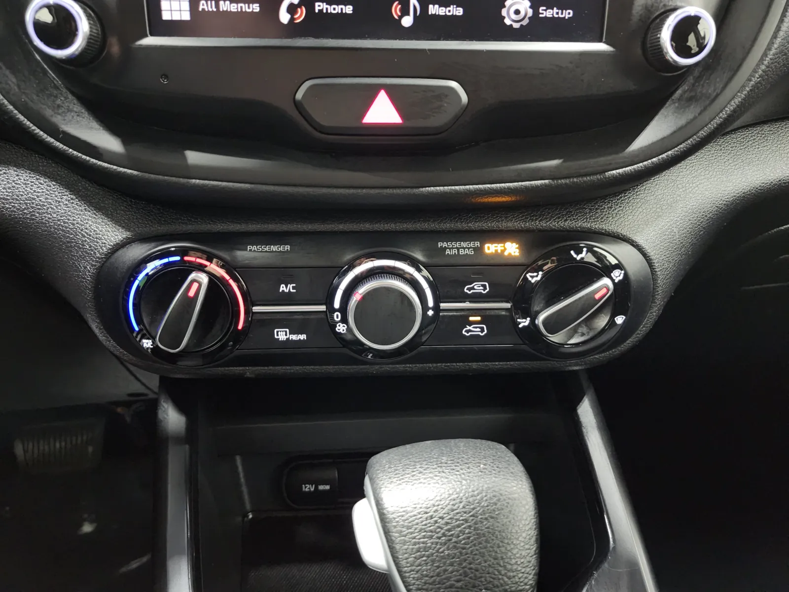 2023 Kia Soul LX - Photo 29